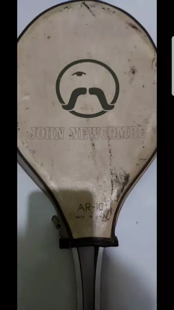 Raket Tenis  
Vintage ACRO JOHN NEWCOMBE AR-10 Made in USA