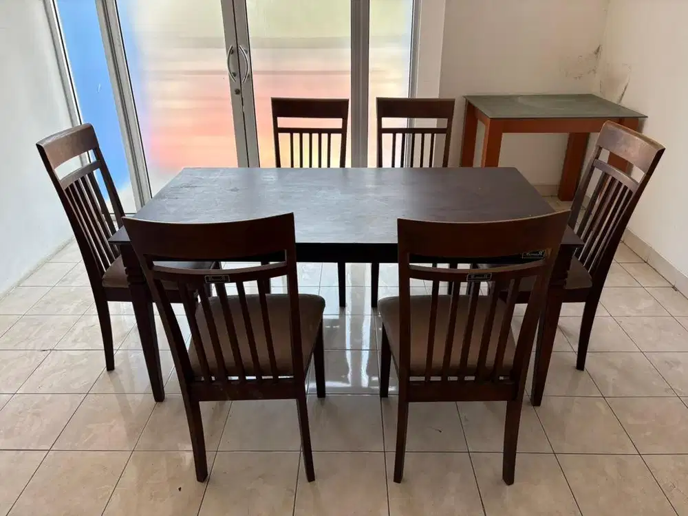 Meja Makan 6 Kursi Kayu Set