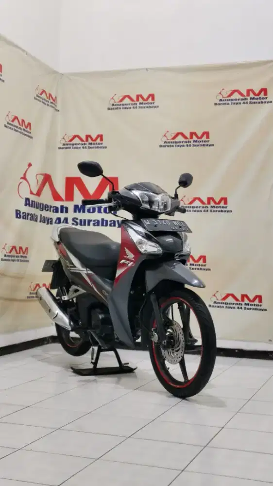 Siap pakai Supra x 125 Helm in Tahun 2015 warna hitam