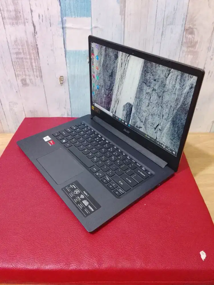 Acer Aspire 3 AMD Athlon Silver 3050U 2022