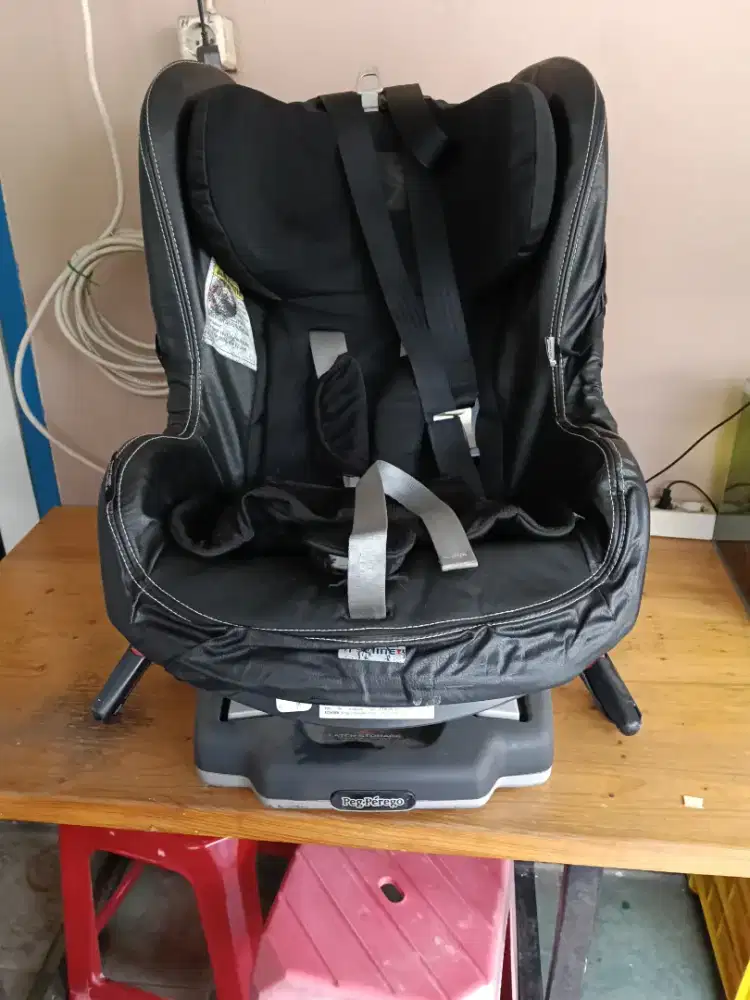 Merk car seat-nya : *Peg Perego Primo Viaggio Convertible Car Seat