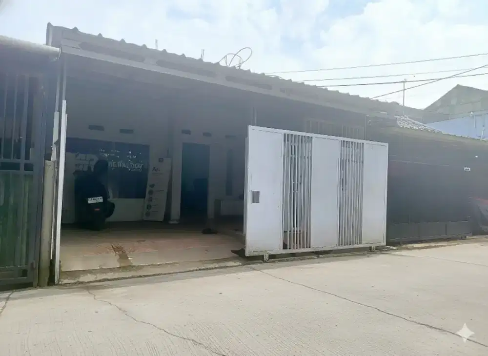 Dijual Rumah Bekas Kantor - Bersih Siap Huni - Bisa Nego