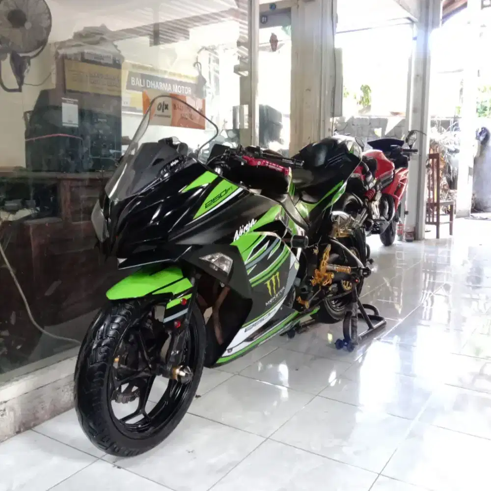 Ninja fi thn thn 2013 cash. Bali dharma motor