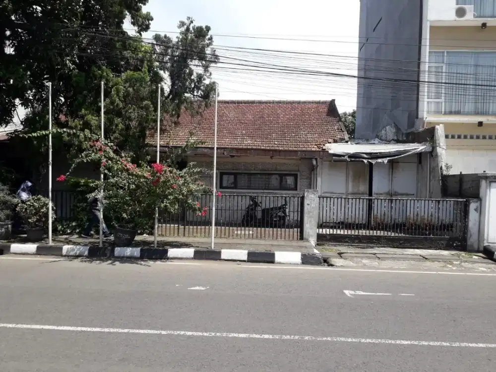 Rumah Hitung Tanah Mainroad Cocok Untuk Usaha Lokasi Pajajaran