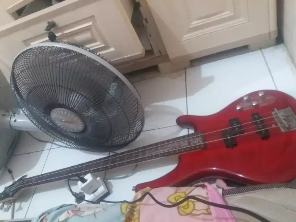 bass cort seri action bass plus