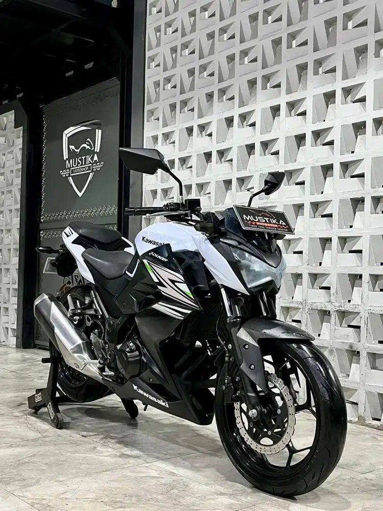 Stok Terbatas!!Kawasaki Z250 th 2014 - Ayu Mustika