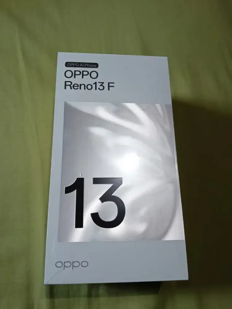 Oppo Reno 13 F 8 + (8) / 256 Mint Condition