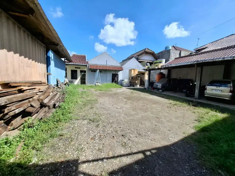 Dijual Tanah&Bangunan Duri Kosambi Lt.1.700m2 Posisi Pinggir Jln