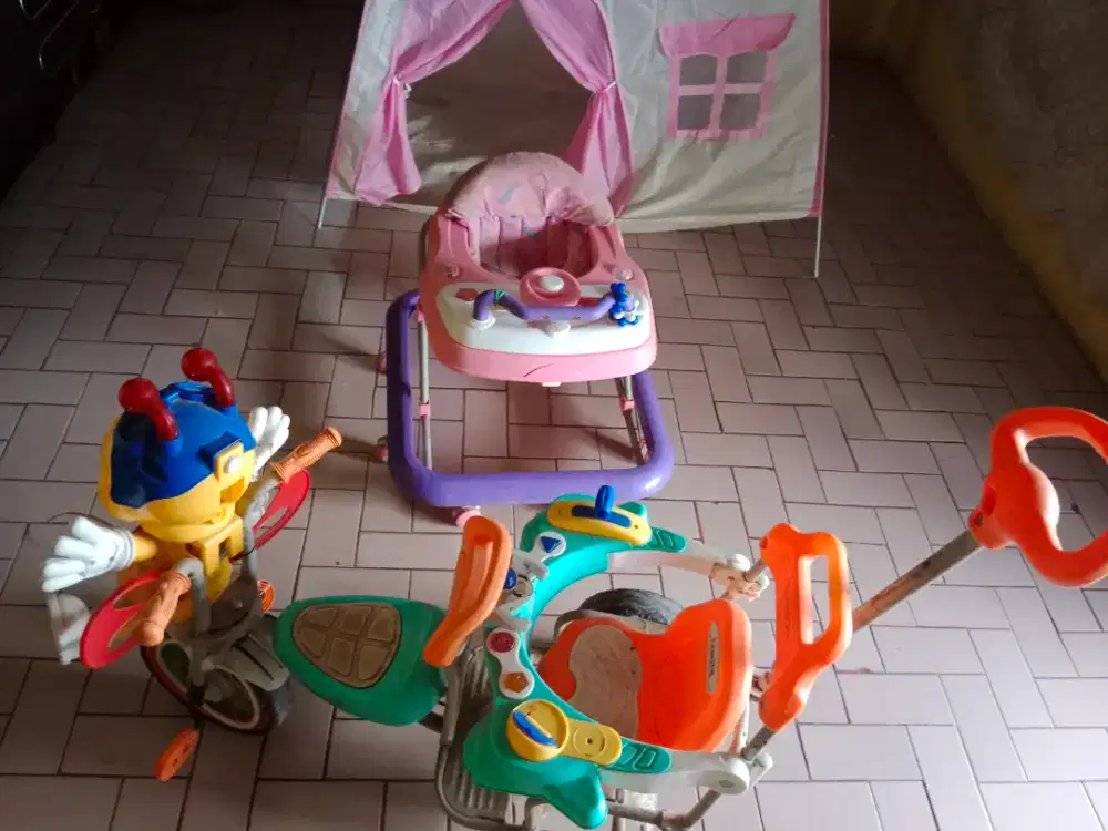 Sepeda dan Baby walker