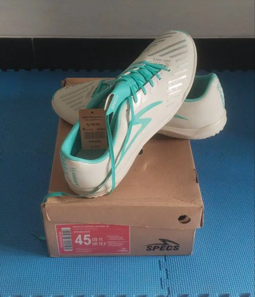 Sepatu Futsal SPECS Reacto Hydra SS Pro IN – Size 45