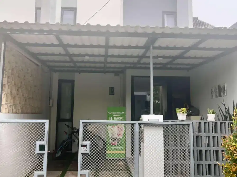 Rumah 2 lantai nyaman terawat di Komplek Bumi Adipura Gedebage