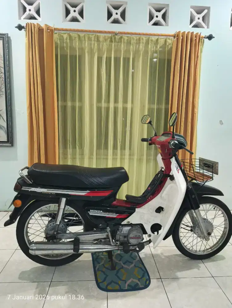 Honda Astrea Grand bulus 92
