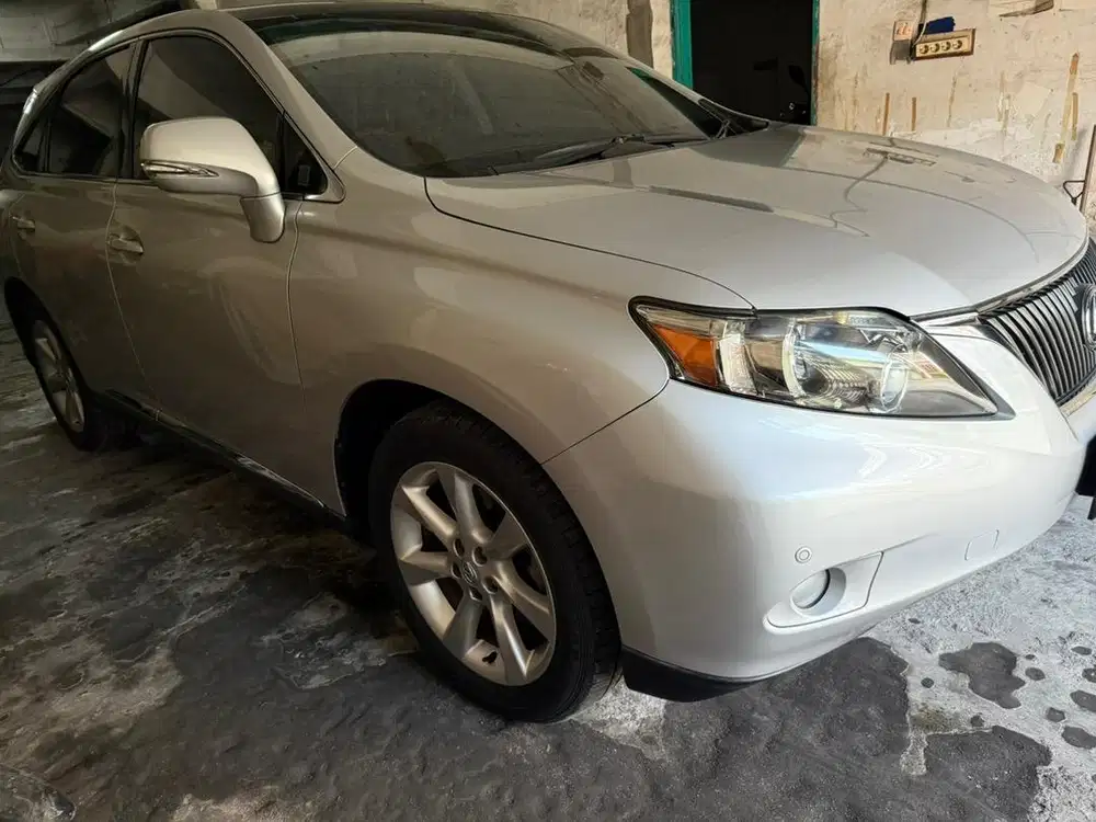 Dijual lexus RX 270 tahun 2011