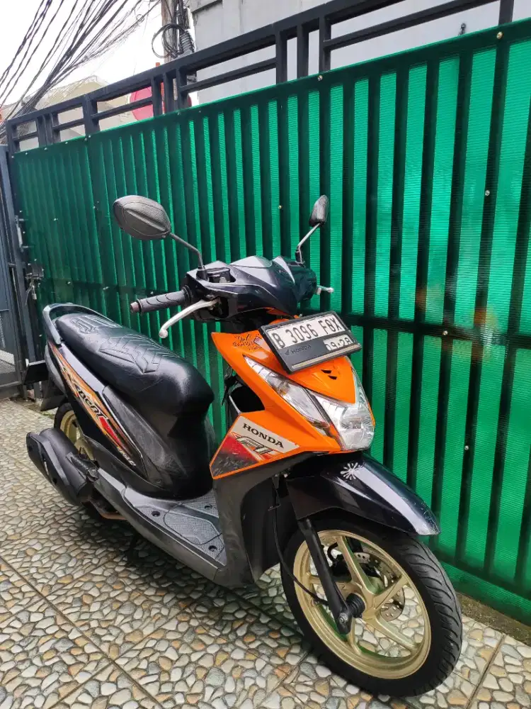 Honda beat fi 2013 orange biru