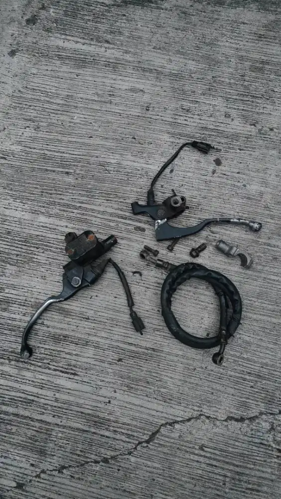 Handel set Master rem, batok depan dan lampu mika Nouvo Z