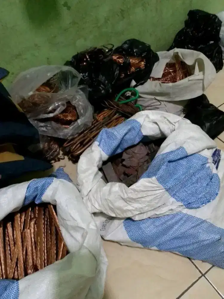 Tawarkan ac rusak anda dan logam area gersik