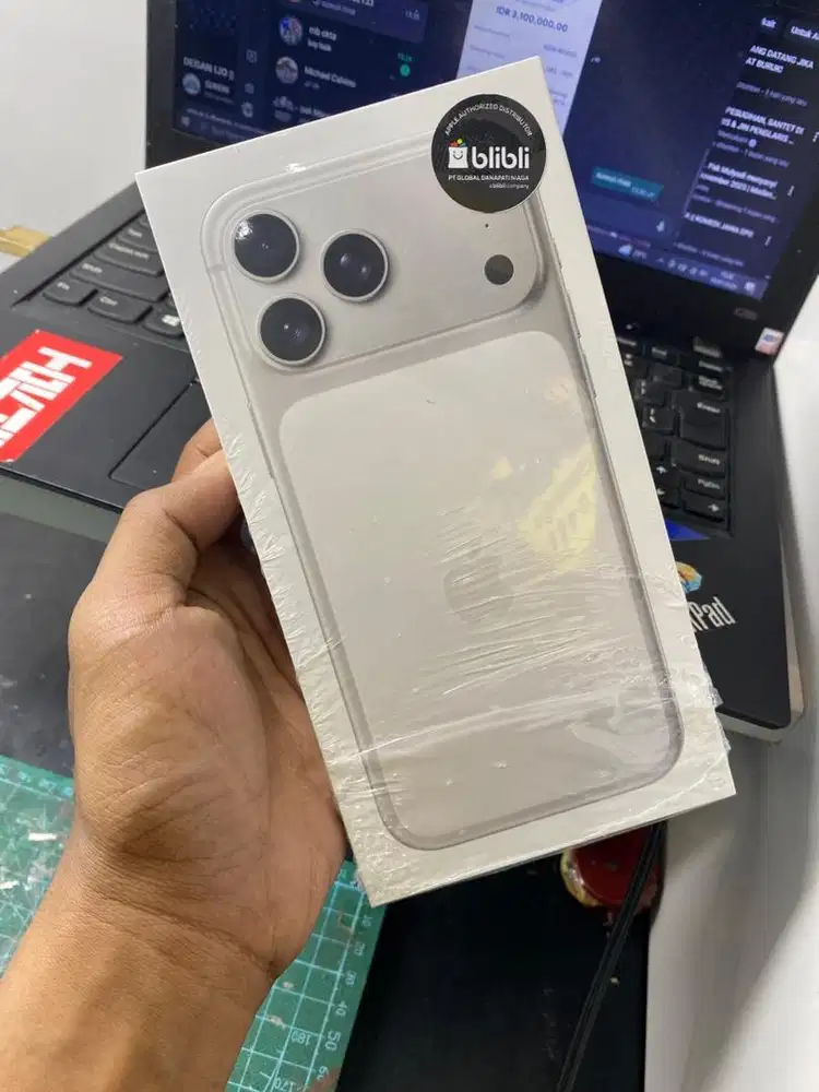 New iPhone 17 Pro Max 266 silver