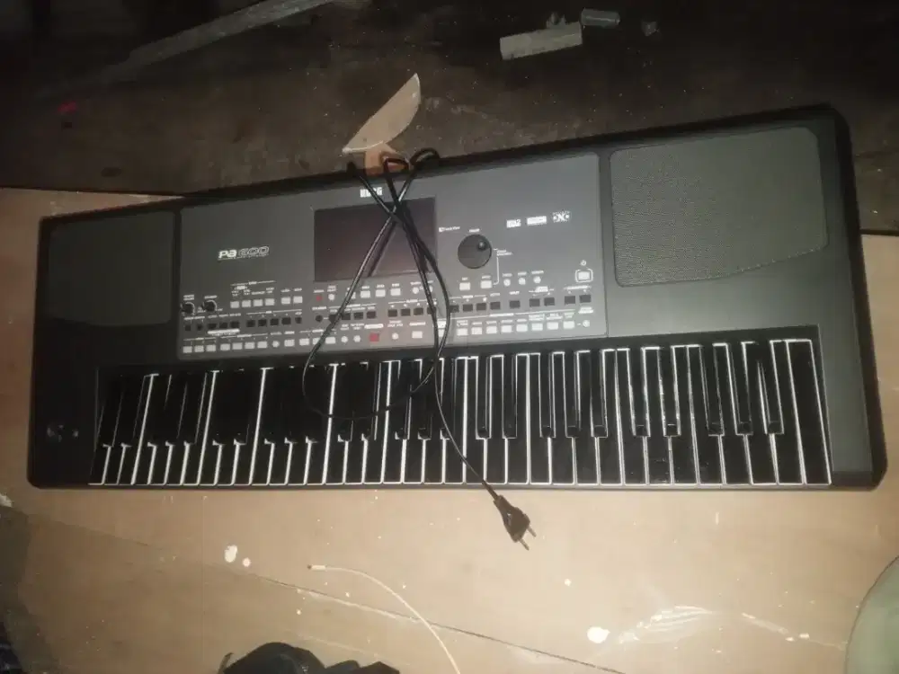 KORG PA -600  SEKALI PAKEK