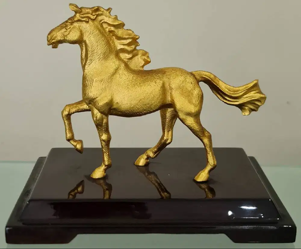 RISIS Luxury 24K Gold Plated Pewter HORSE Sculpture