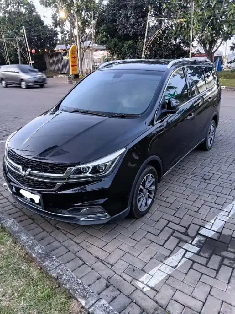 Dijual wuling cortez cvt turbo matic type tertinggi, dokumen lengkap