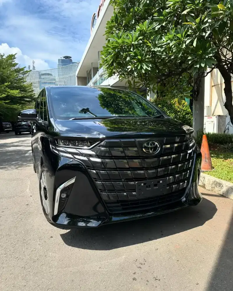 Alphard 2.5 G Matic 2025 Hitam