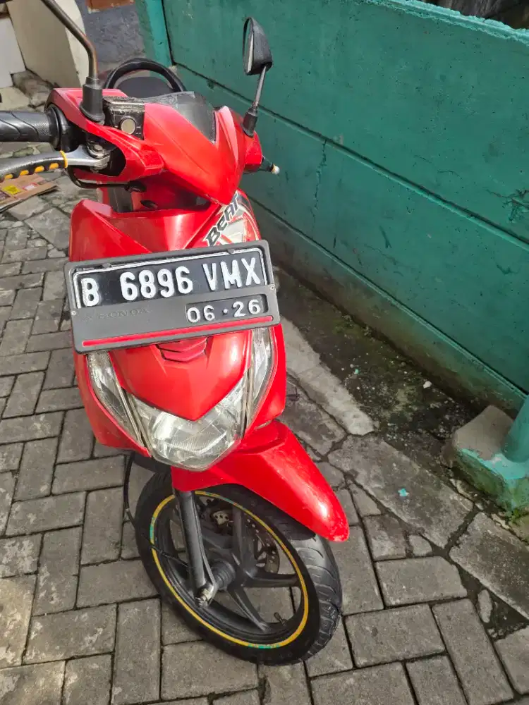 BEAT MERAH 2010 GRESSS PEMAKAIAN PRIBADI