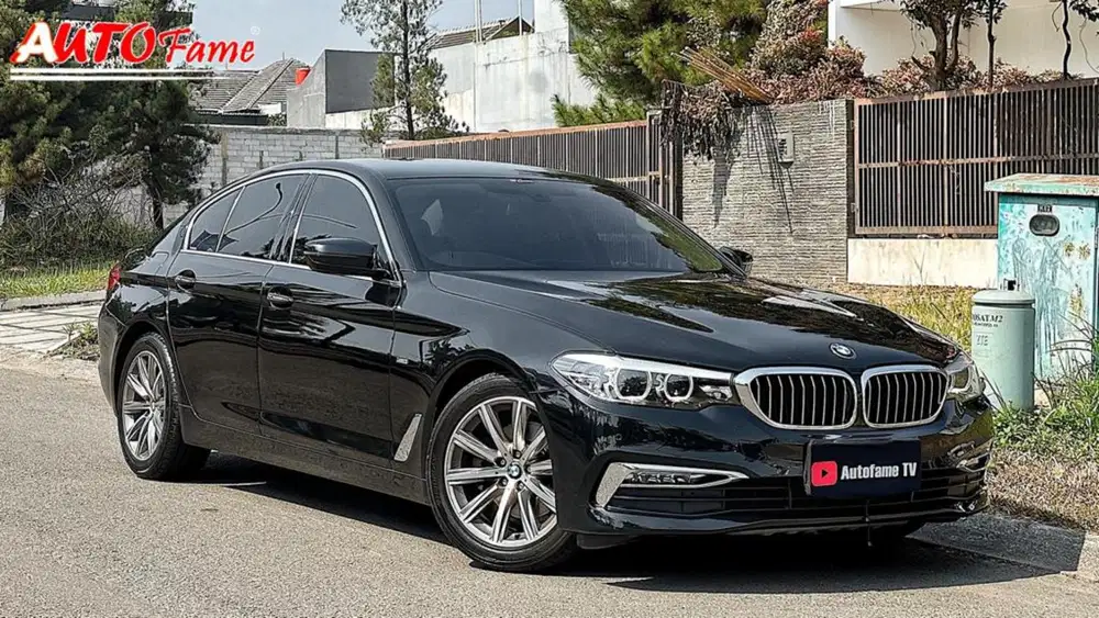 BMW G30 520i Luxury Line Black On Cognac 2018 Akhir