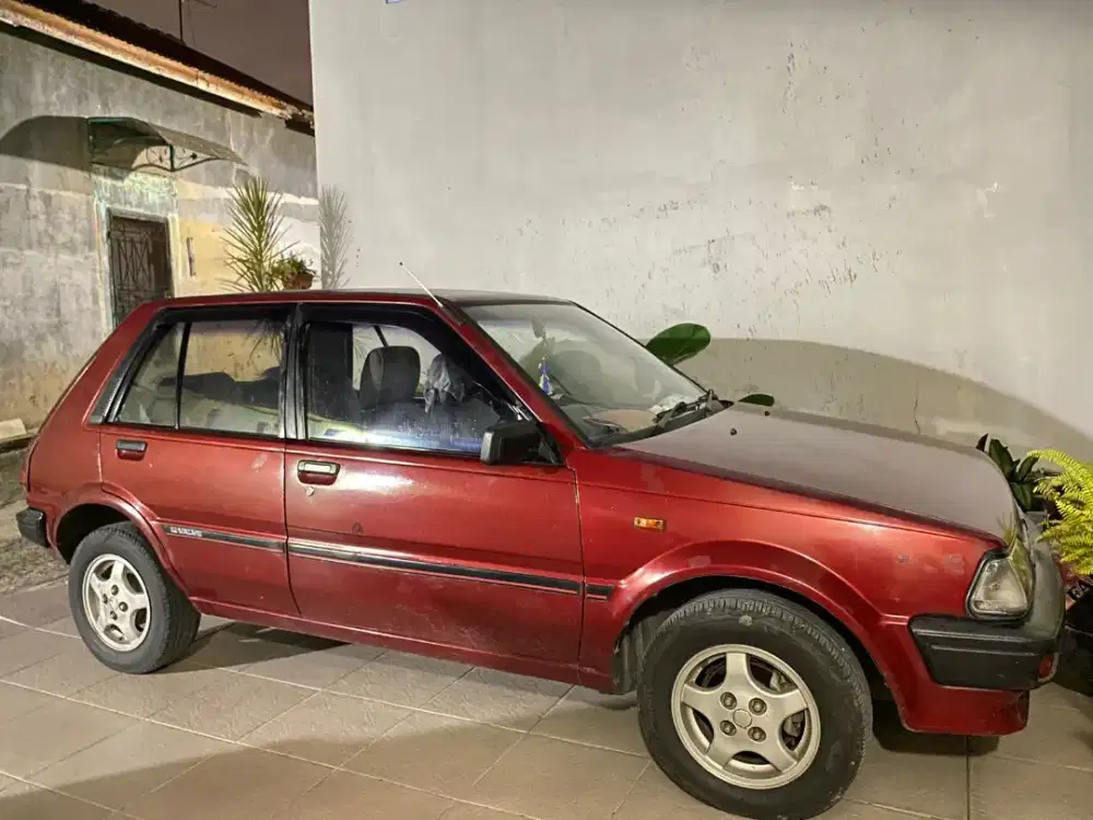 Toyota Starlet 1988 1.3 MT