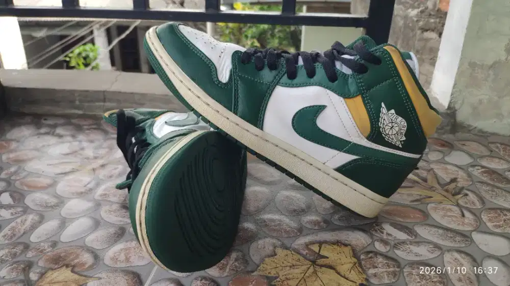 Air jordan 1 mid sonic size 41