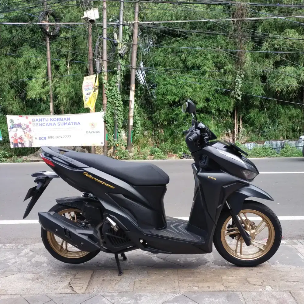 Honda Vario 150 New 2018 Orisinil lengkap Bagus