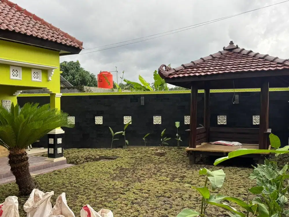 DISEWAKAN RUMAH VILLA FULL FURNISH, NYAMAN, TENANG, SEJUK, COZY