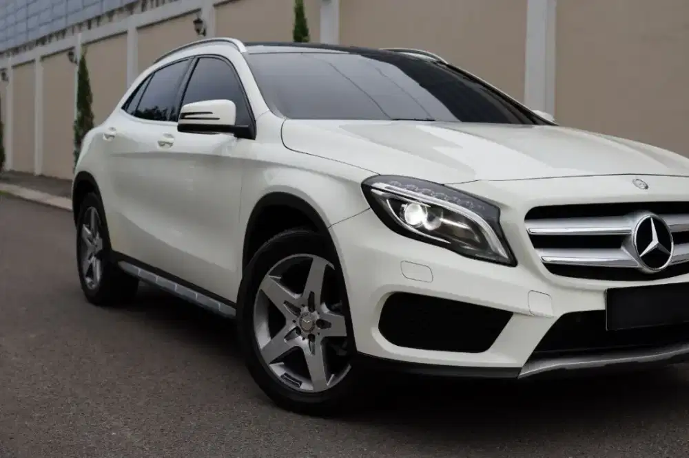 Mercedes Benz GLA200 AMG Line Panoramic 2016/2017 (B)