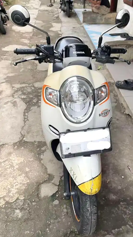Dijual cepat Honda Scoopy tahun 2017 (bekas pakai)