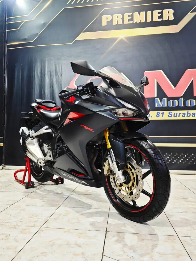 Honda CBR 250 RR matte black Reg 2017 Anugerah motor rungkut