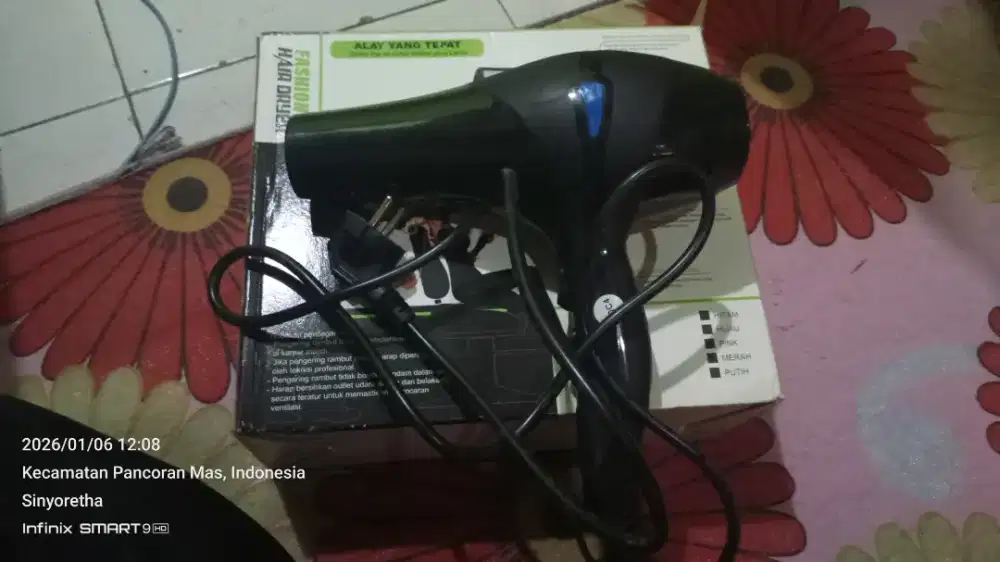 Hairdryer pengering rambut