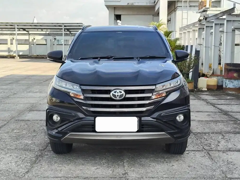 DP 20JT TOYOTA RUSH  GR AT MATIC AUTOMATIC 2021 HITAM