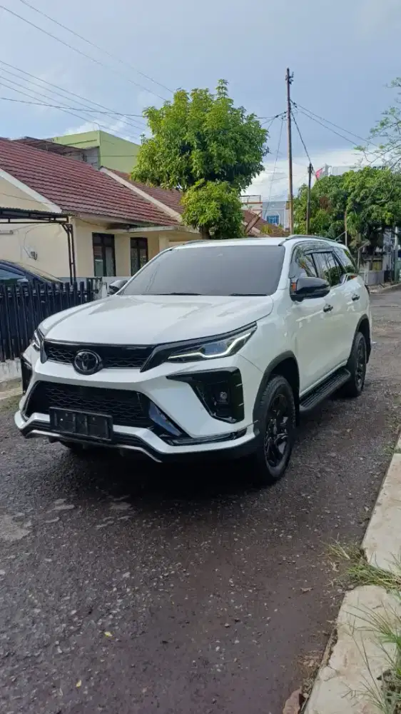 Fortuner GR legender TSS 2025