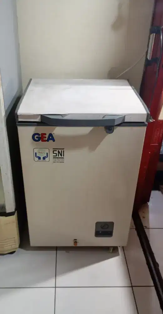 Freezer jual cepat