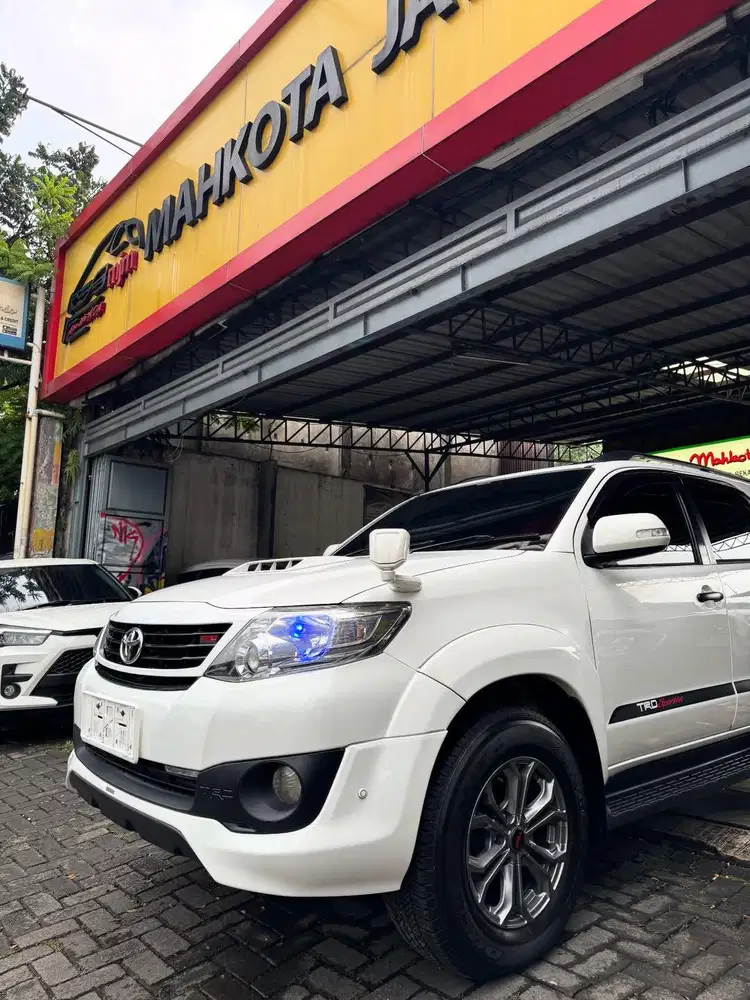 TOYOTA FORTUNER VNT TRD 2.5 AT 2015(KM90RB)RECORD/PJK10-26/ANTIK/DP20J