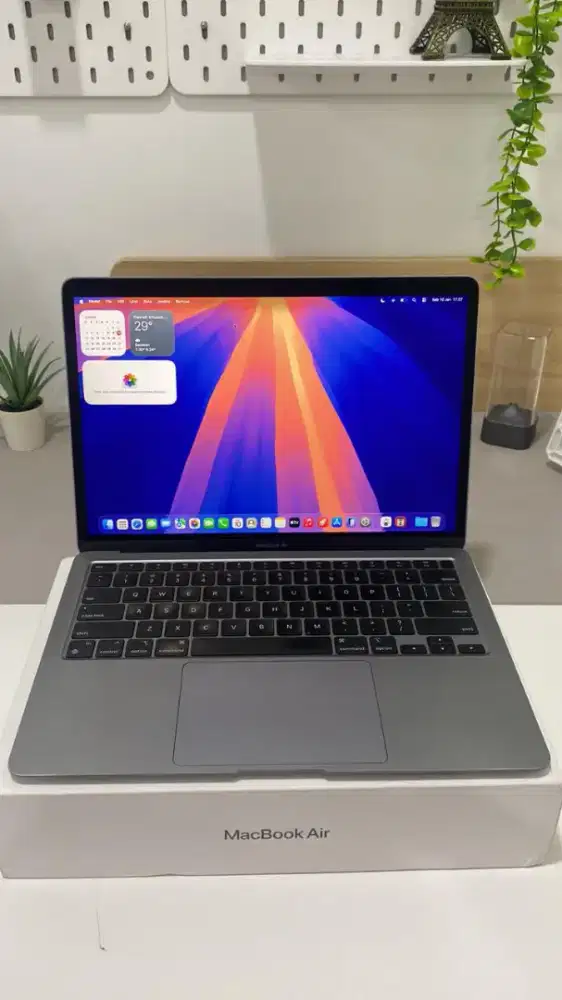 MACBOOK AIR M1 2020 8/256 13INCH FULLSET EX IBOX