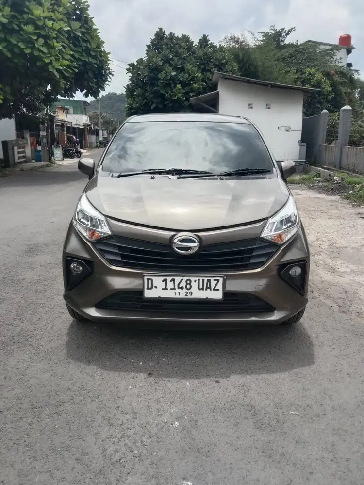 Daihatsu New Sigra m 1.0 mt 2019 coklat