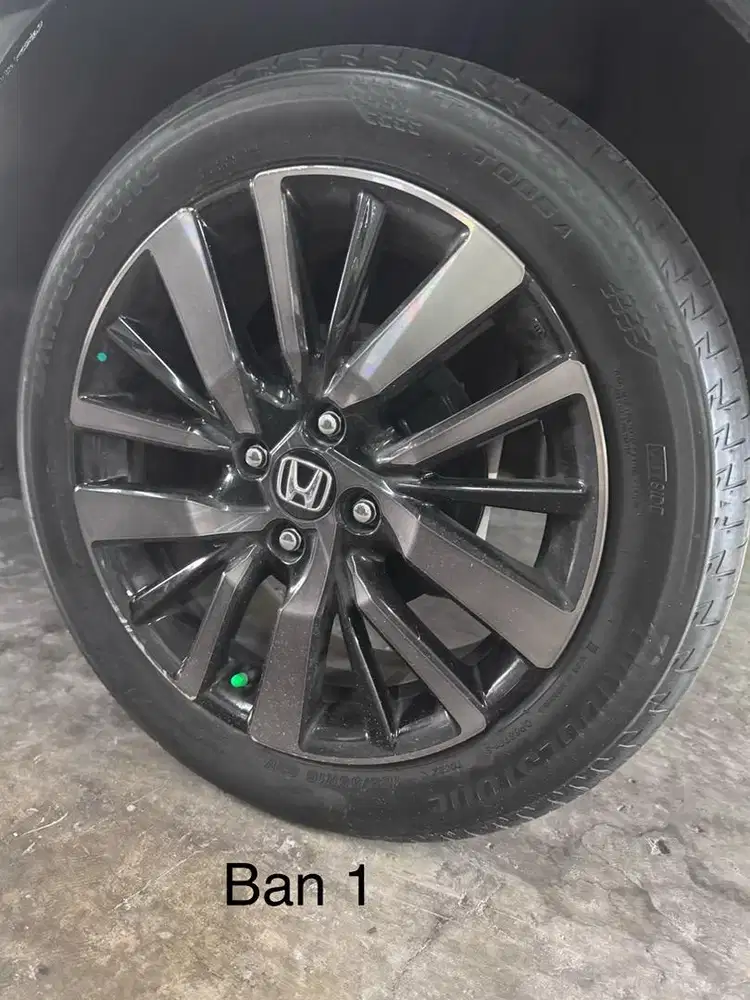 Ban Mobil Bridgestone Turanza ukuran 185/55 R16 bekas pakai