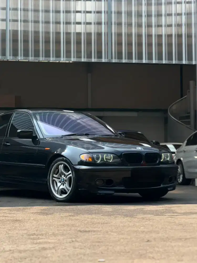 BMW E46 330i 2004