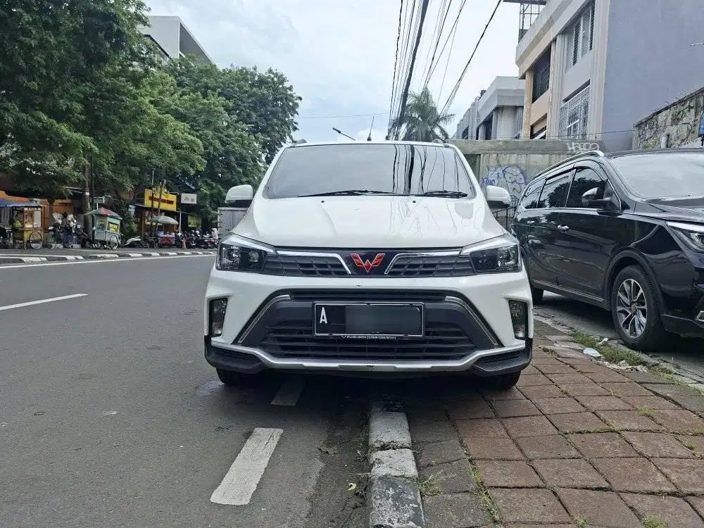 WULING CONFERO 1.5 S C MY MT MANUAL 2021 PUTIH