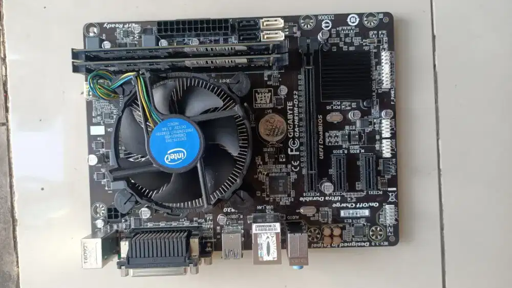 Mainboard Gigabyte, Processor Intel G3250 dan ram 4GB
