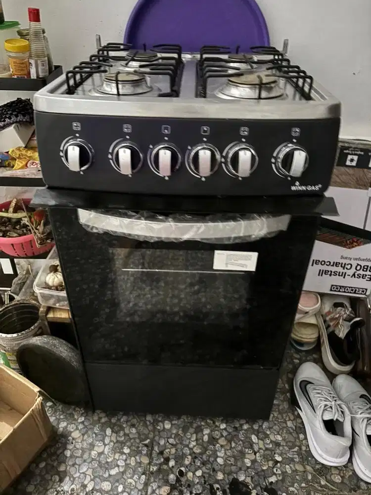 Kompor freestanding Winn Gas Bekas