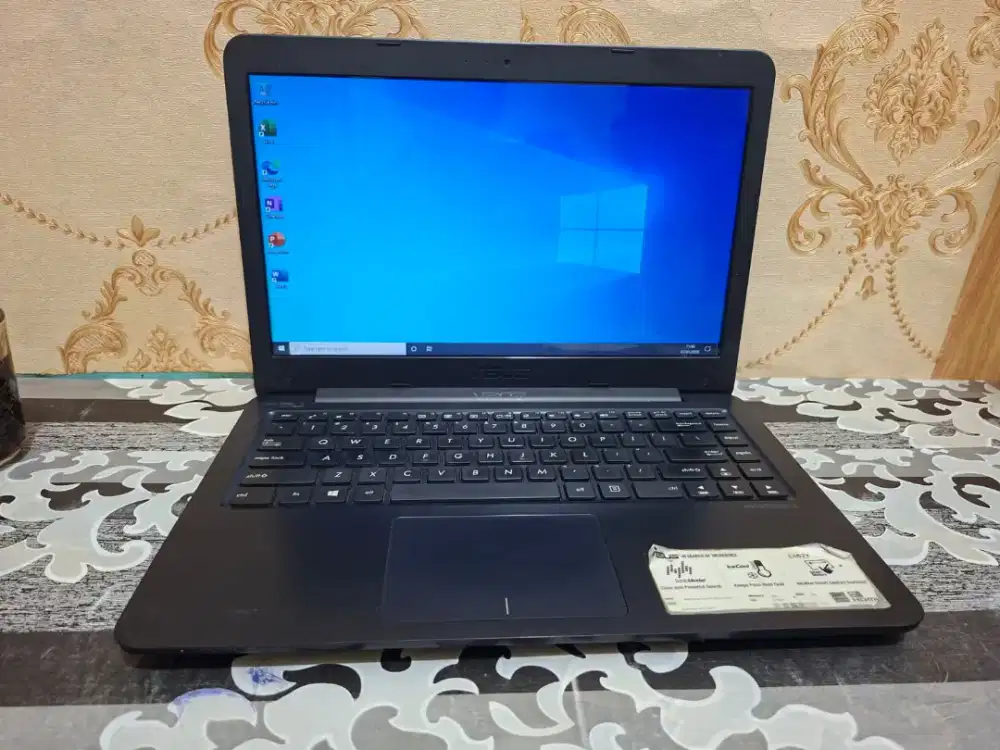LAPTOP ASUS E402Y AMD E2-7015 Radeon - 4GB -500GB -SIAP PAKAI