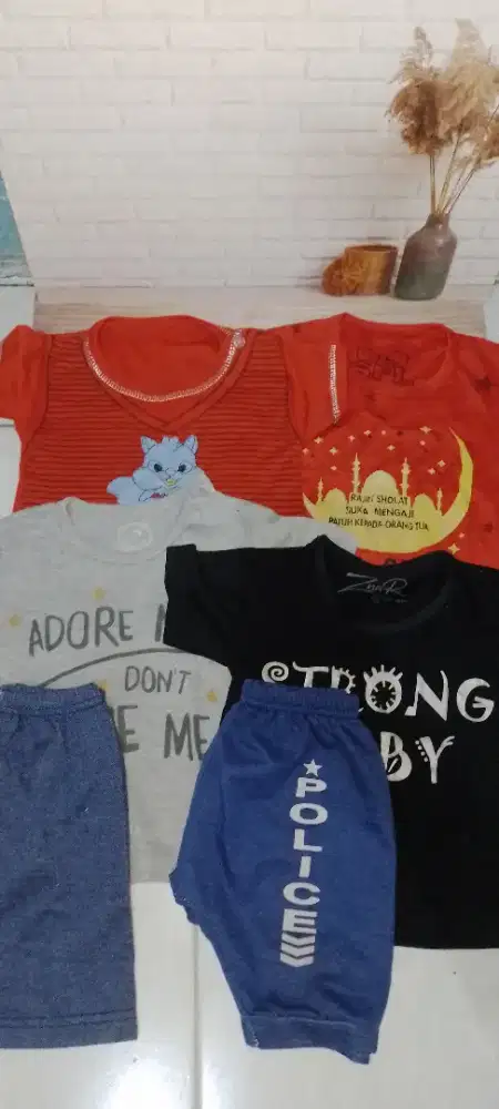 Baju dan celana anak laki