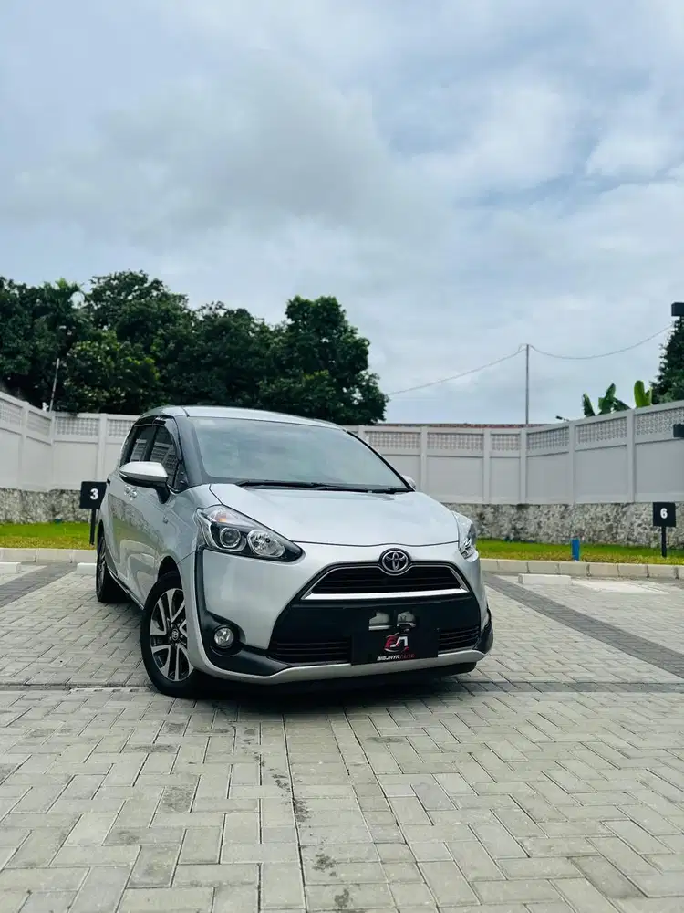 TOYOTA SIENTA V AT 2017 KM 57RB ANGSURAN 3.6