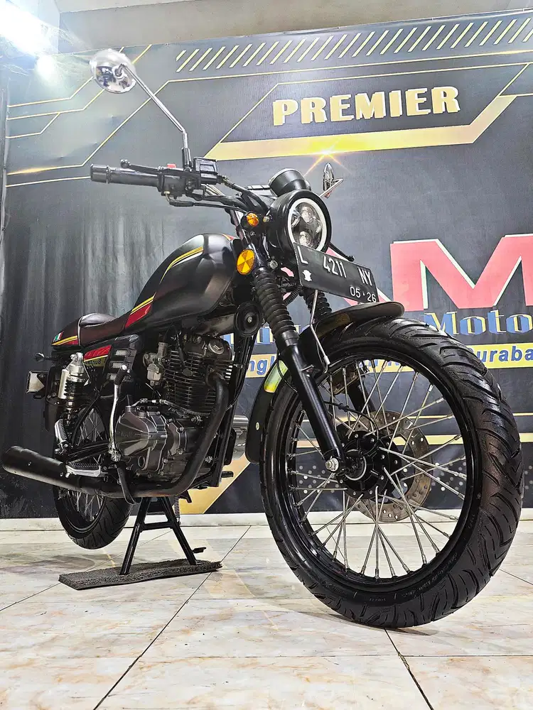 Motobi 152cc Cafe Racer harga ekonomis gaul.Anugerah motor rungkut
